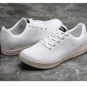 NOBULL WHITE CANVAS TRAINER (WOMEN'S) SIZE 8!✨✨✨